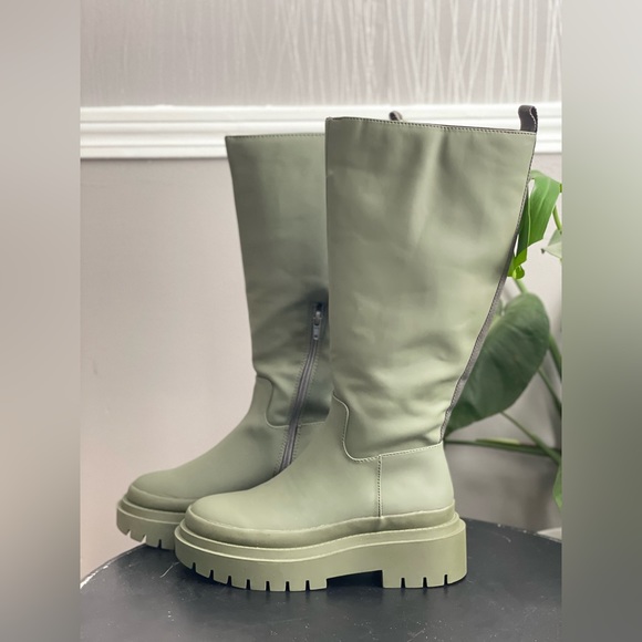 Steve Madden Macall Olive Green Tall Boots - Picture 13 of 13